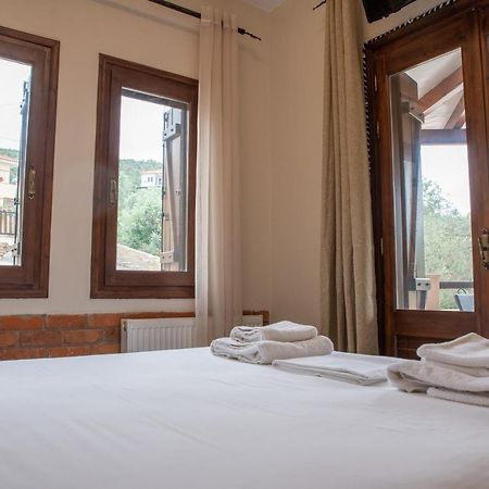 Symmetron Suites Kalamos  Bagian luar foto