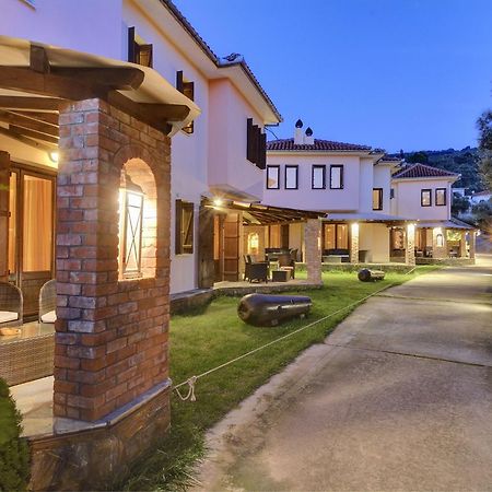 Symmetron Suites Kalamos  Bagian luar foto