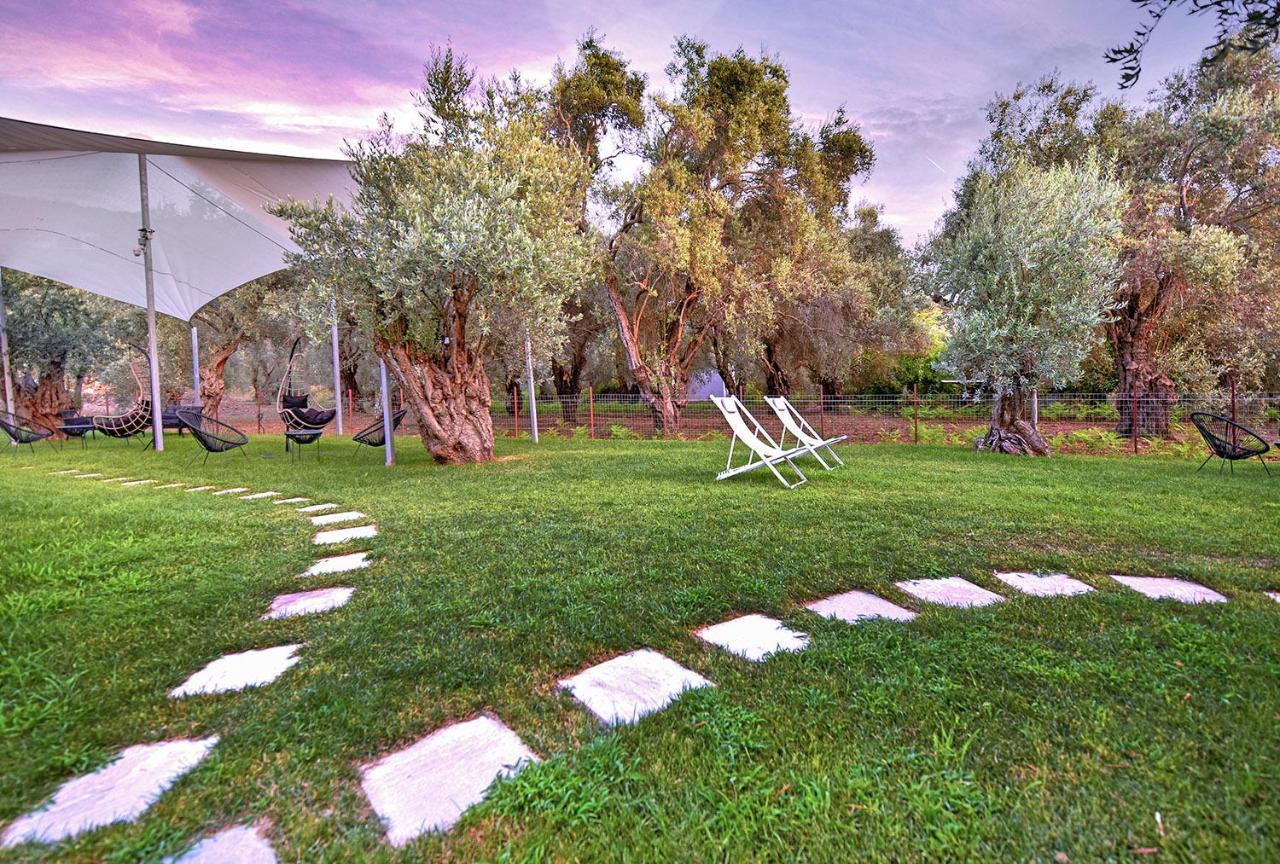 Symmetron Suites Kalamos  Bagian luar foto