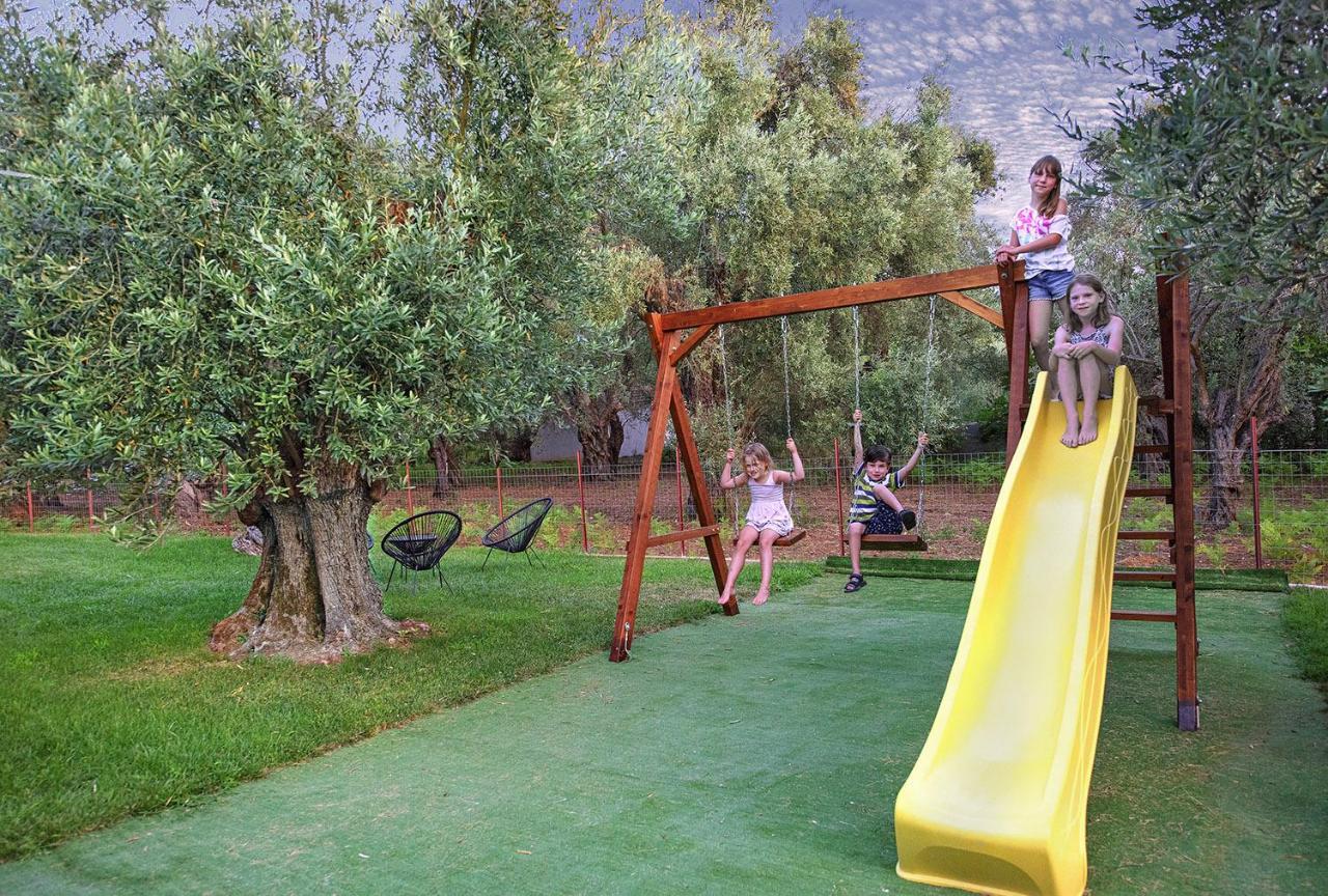 Symmetron Suites Kalamos  Bagian luar foto