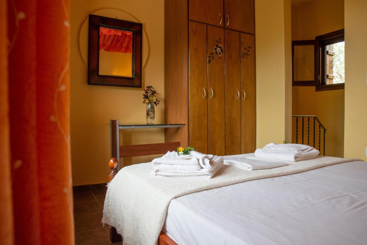Symmetron Suites Kalamos  Bagian luar foto