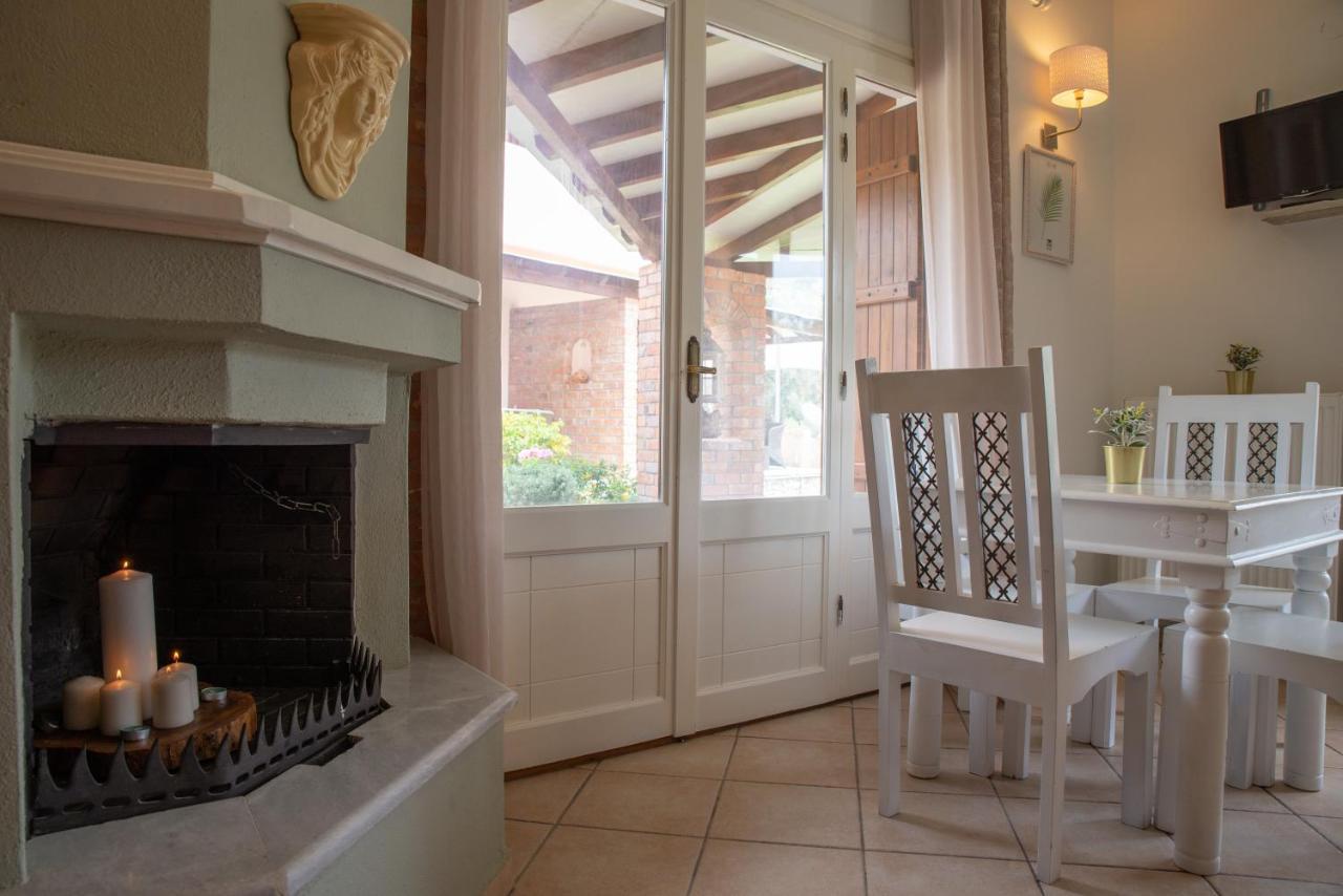Symmetron Suites Kalamos  Bagian luar foto