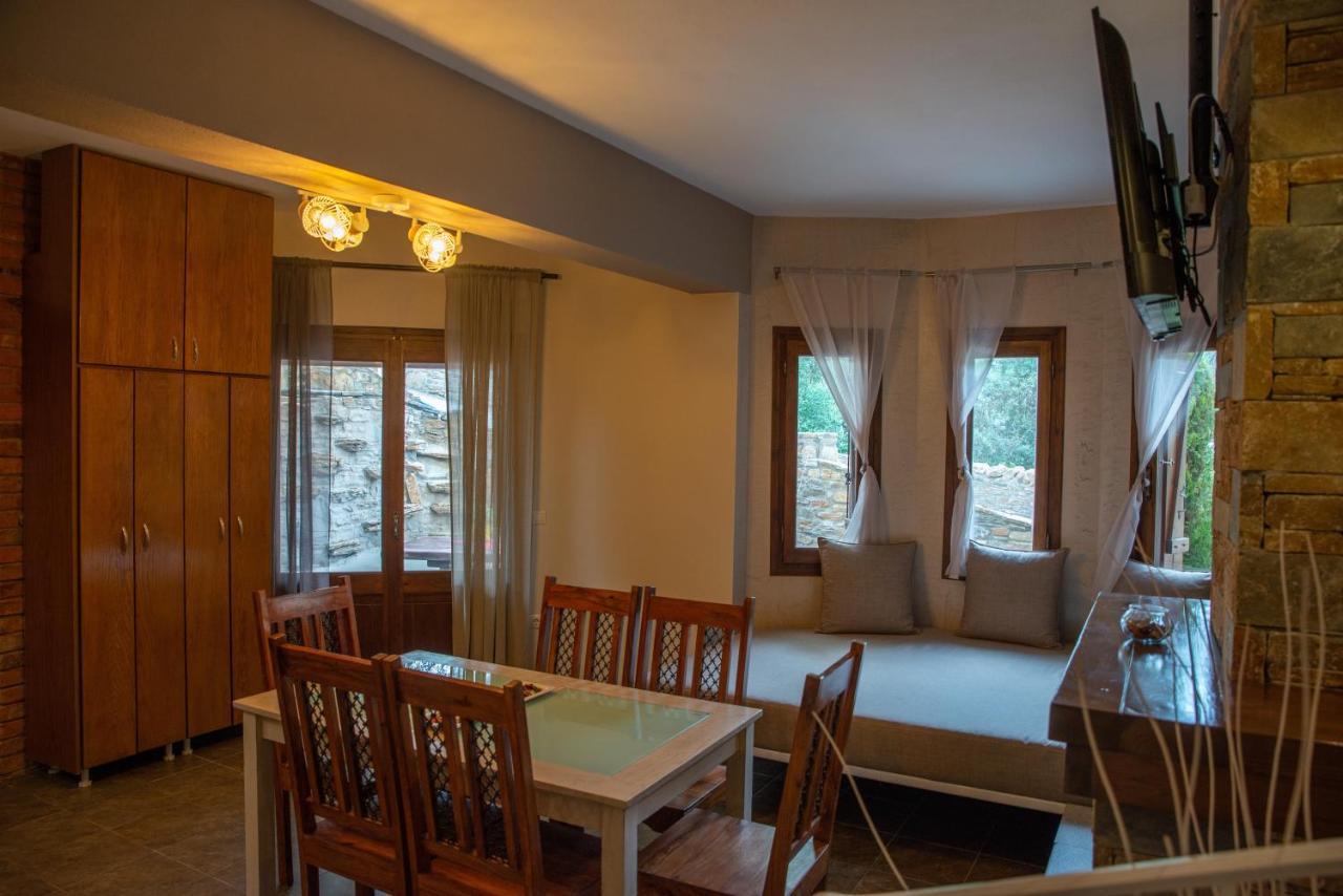 Symmetron Suites Kalamos  Bagian luar foto