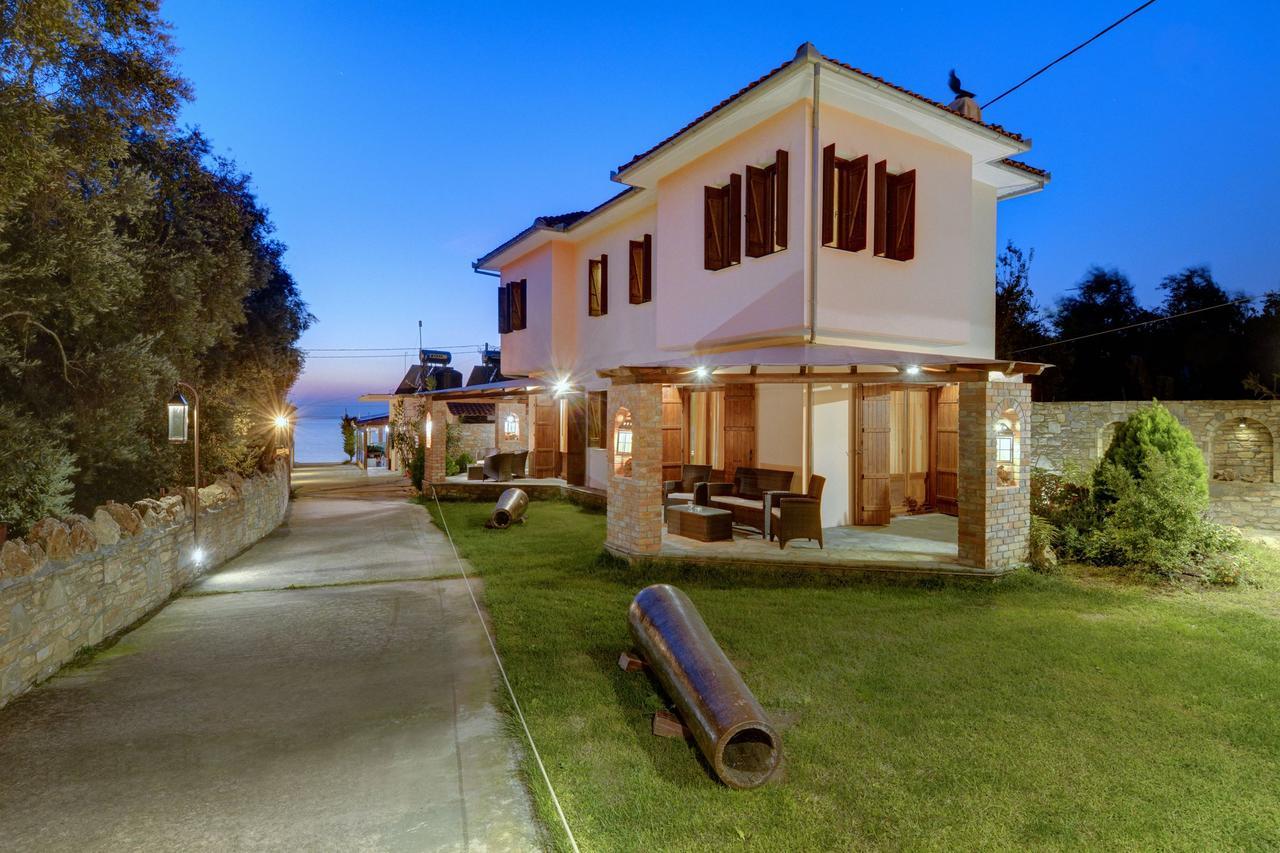 Symmetron Suites Kalamos  Bagian luar foto