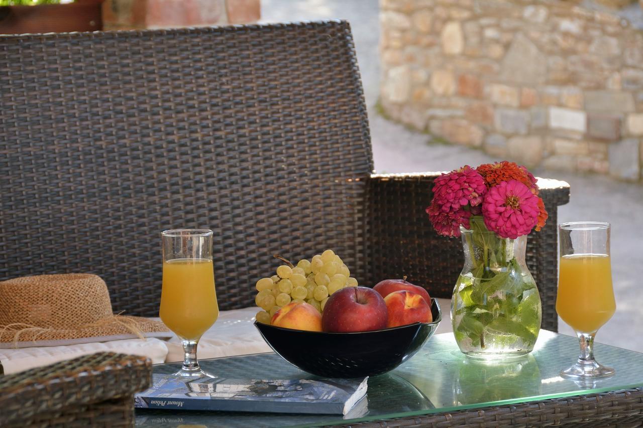 Symmetron Suites Kalamos  Bagian luar foto