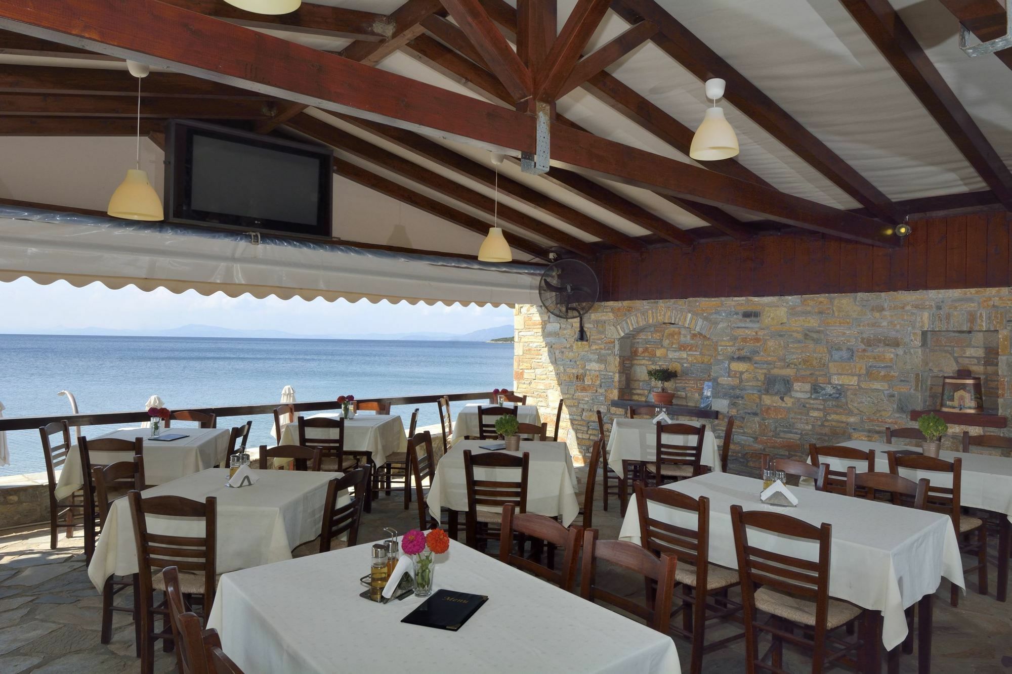 Symmetron Suites Kalamos  Bagian luar foto